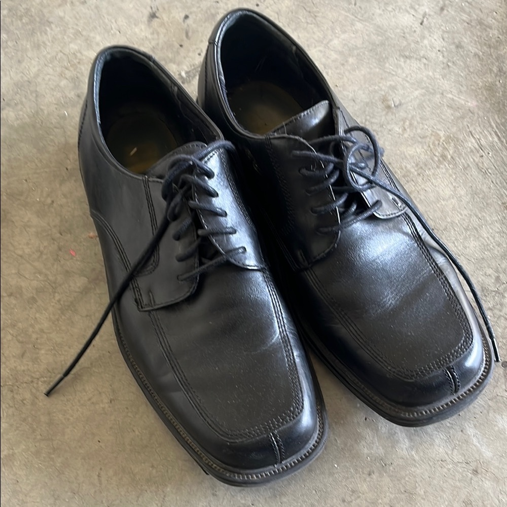 Men's Black Leather Dress Shoes